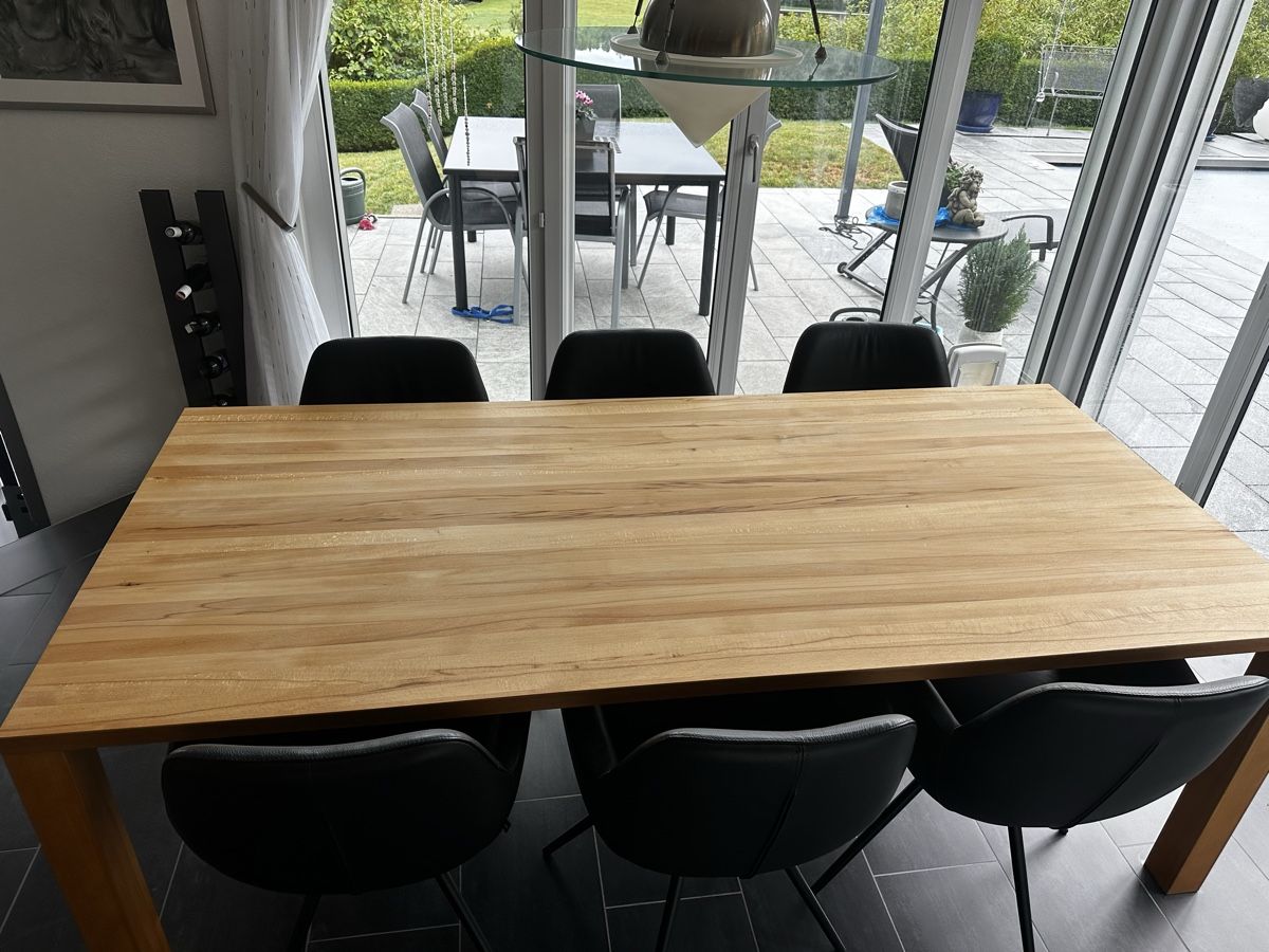 Tische: Holztisch Esszimmer  – Gebraucht aus Adligenswil von Girlsshopping 4
