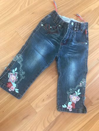 PAMPOLINA Kurze Jeanshose Gr. 104 mit Stickdekor