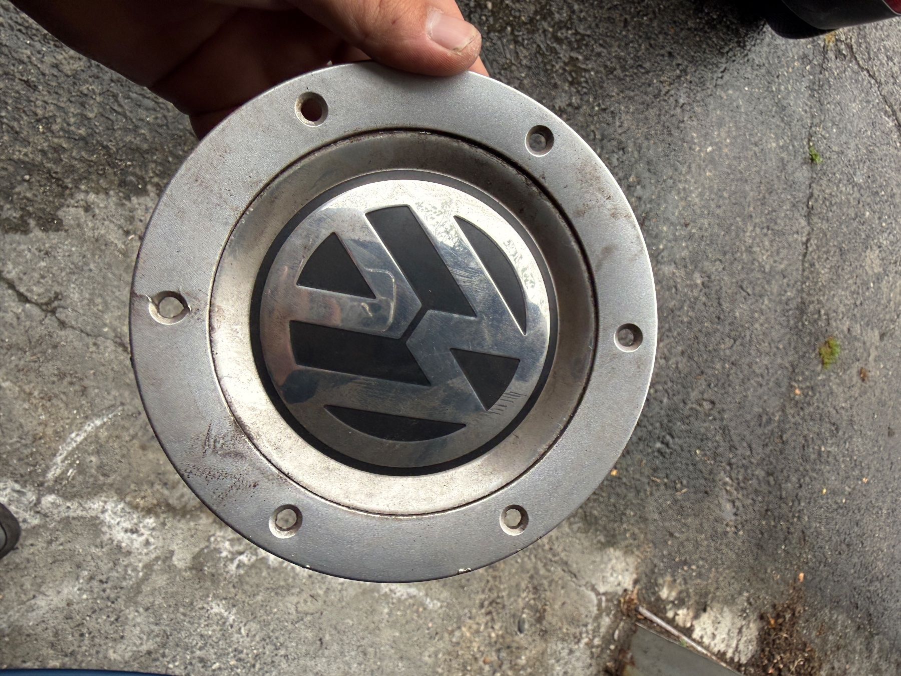 Volkswagen Cerchioni: Vw Alufelgen 16 Zoll – Usato da Sargans venduto da fti_q87m 2