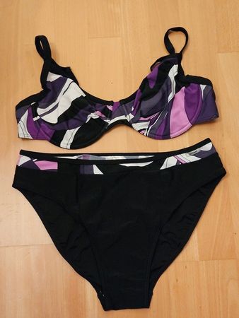 Neu: Bikini schwarz/lila/violett - Gr.44 - Bügel - B-Cup