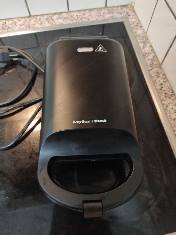 Betty Bossi Küchengeräte: Grill - Sandwich Toaster Betty Bossi – Gebraucht aus Winterthur von delfin1314