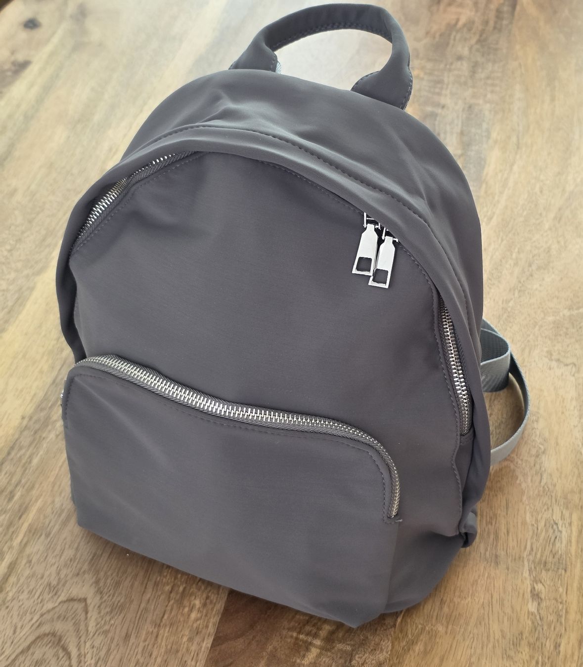 Rucksäcke: Grauer Rucksack – Neu – Neu (gemäss Beschreibung) aus Rheinsulz von Gilea