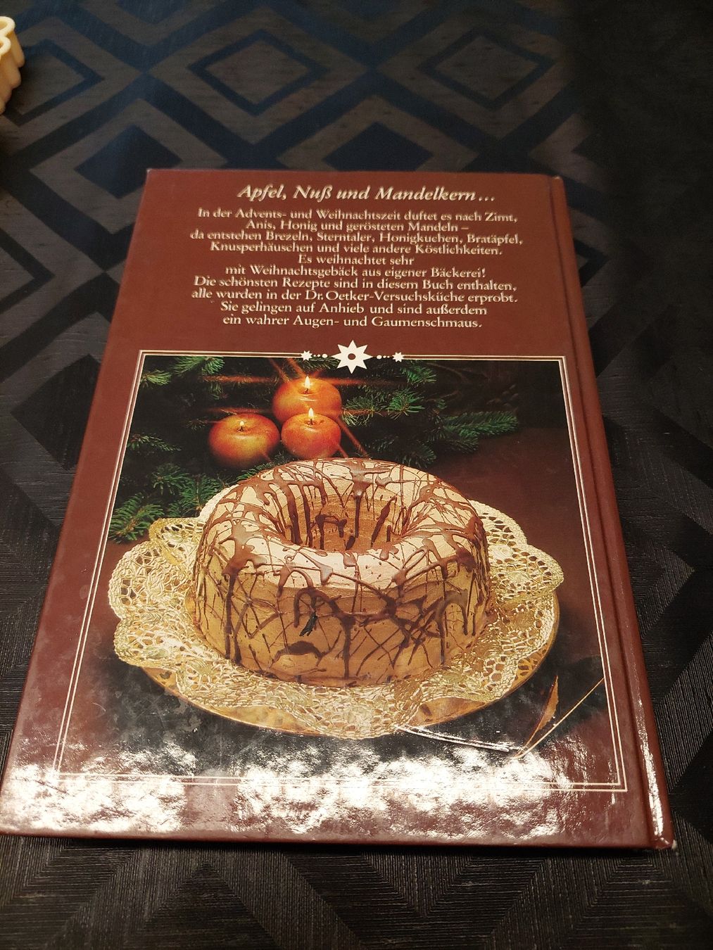 Teglie da forno: 15 Ausstechforme &1 Guetzli Buch – Usato da Zetzwil venduto da sti_x9xf 6