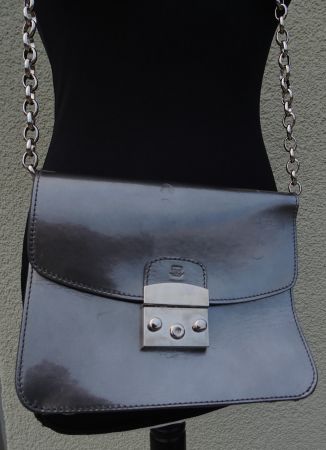 Navyboot Tasche silber klein Kettenhenkel Umhängetasche