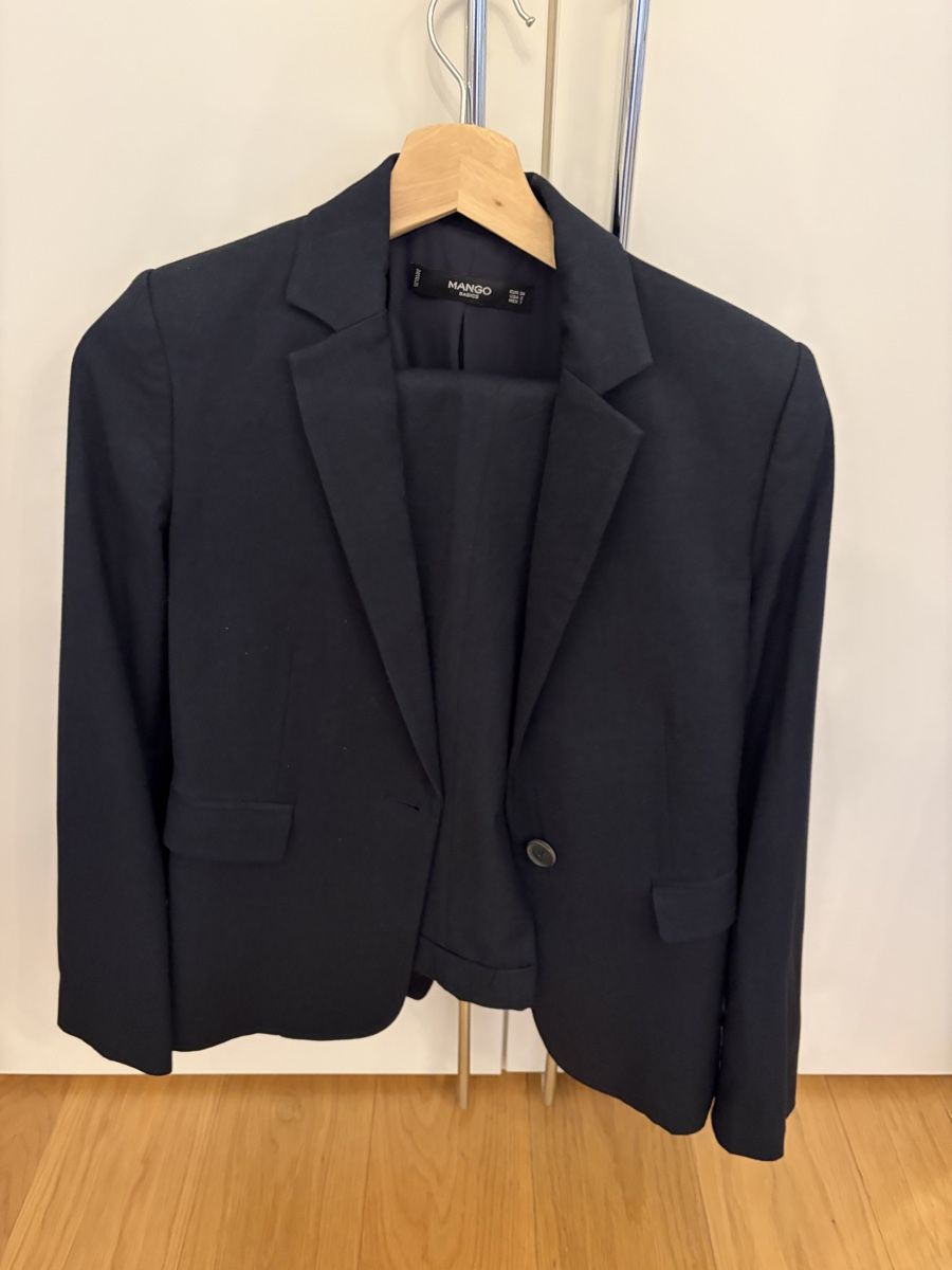 Mango Completi & Tailleur: Anzug dunkelblau – Usato da Zürich venduto da sabri810