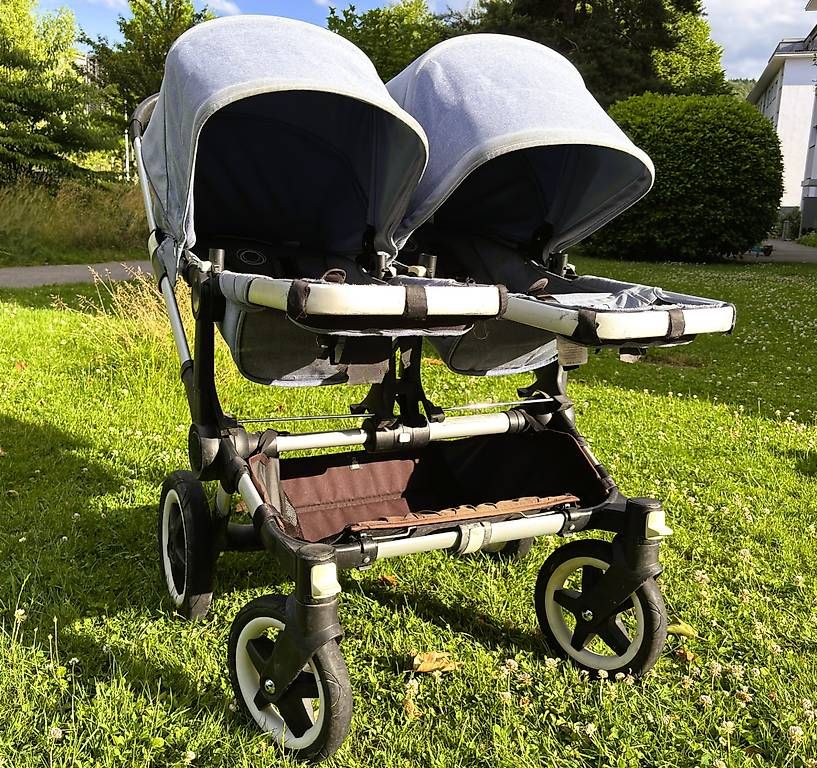 Carrozzine: Kompletter Bugaboo Donkey 2 (Zwillings-/Geschwisterwagen) – Usato da Zürich venduto da yueluescher 2
