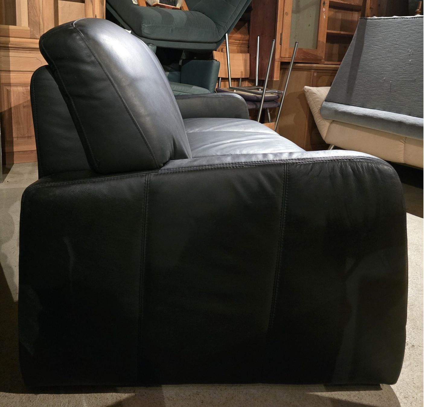 Sofas: 3er Sofa Kernleder schwarz Fa. Hummel – Gebraucht aus Rorschacherberg von snOOpydOg11 3