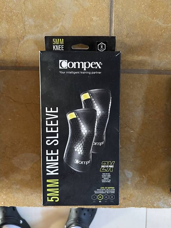 Protezioni & Imbottiture: COMPEX Knee Sleeve Gr. M – Usato da Oberlunkhofen venduto da nem_7cbf