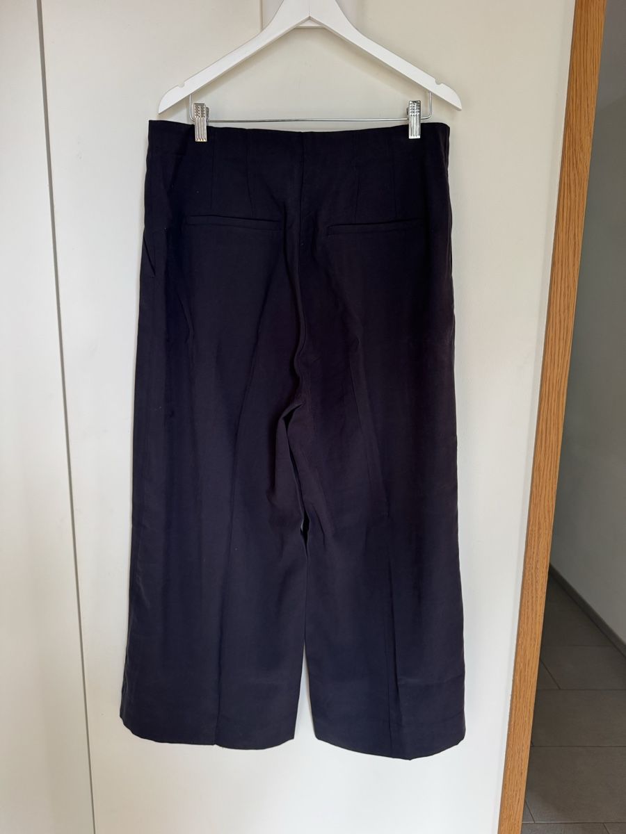 H&M Pantaloni: H&M Wide Leg Trousers - EU46  – Usato da Weesen venduto da sannevanrijn 2