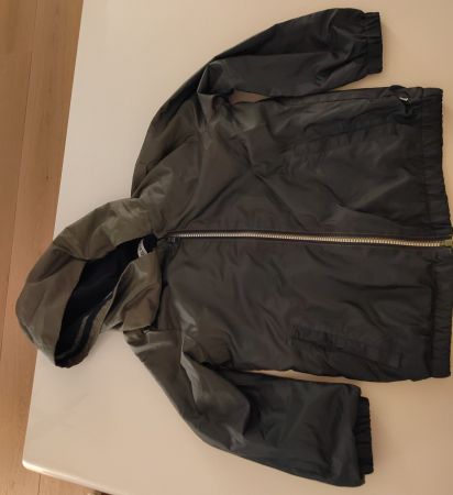 Melby Übergangsjacke Gr. 122, Khaki, Top Zustand!