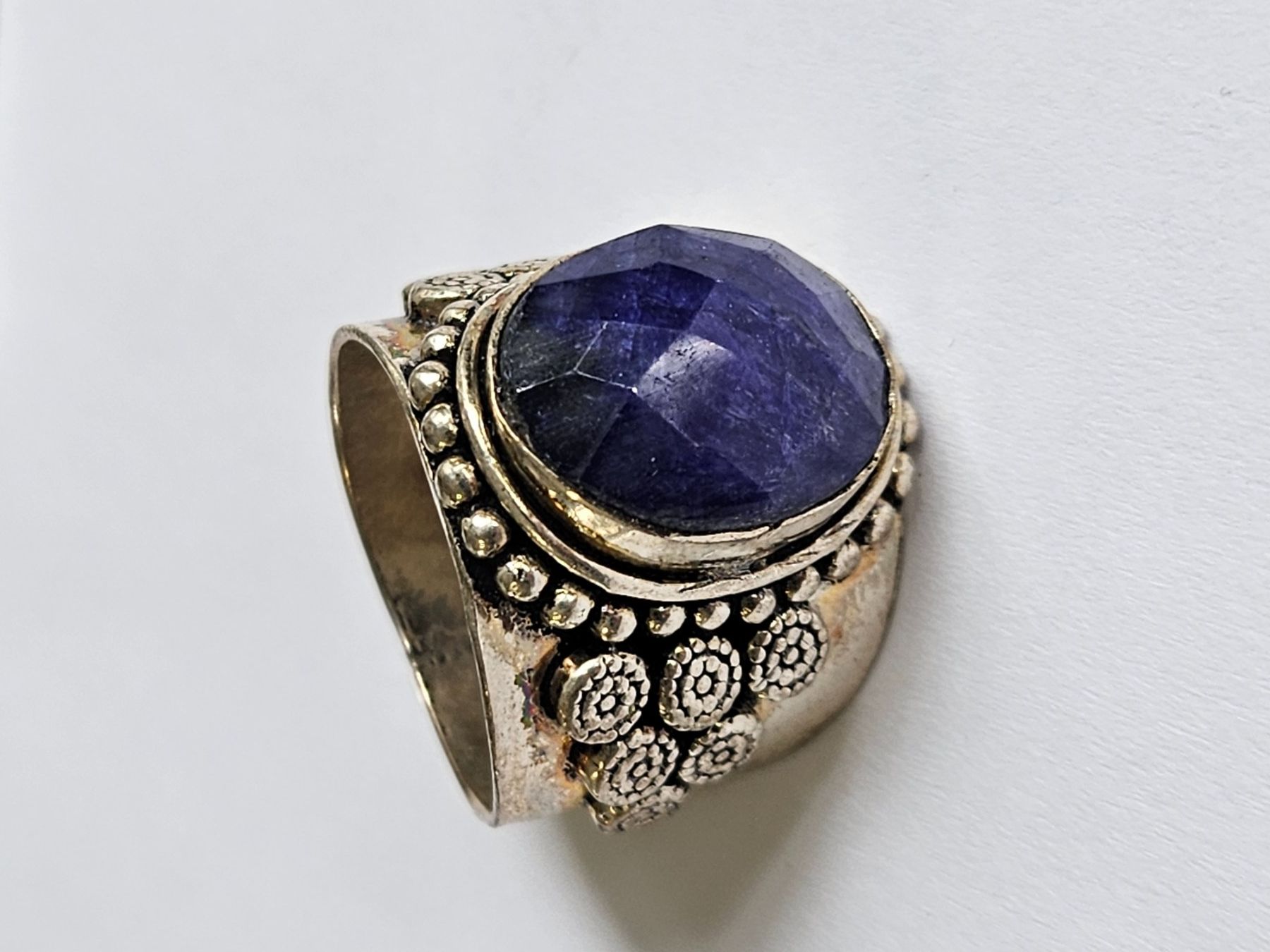 Anelli: Ring Silber mit blauem facettiertem Safir – Nuovo (secondo la descrizione) da Zürich venduto da adriben 6
