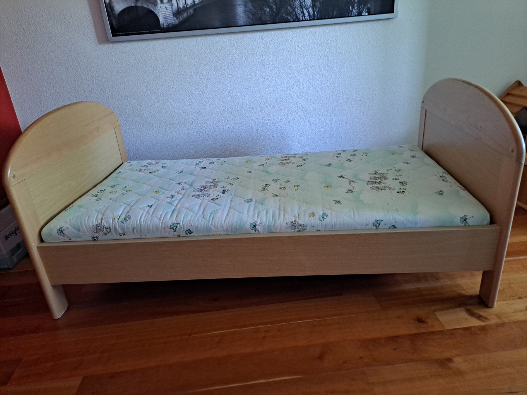 Betten: Kinderbett – Gebraucht aus St. Gallen von Marmore