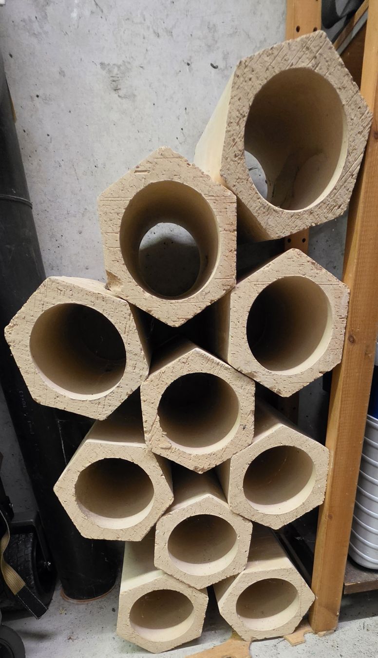 Scaffali: Wein Lagersteine/Regal – Usato da Dintikon venduto da j.ebner