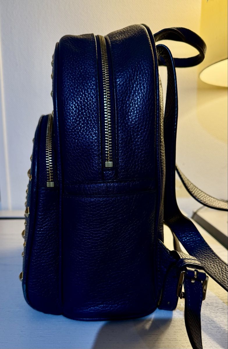 Michael Kors Zaini: Michael Kors Backpack navy blue gold studded – Usato da Hurden venduto da rac_wyf8 3