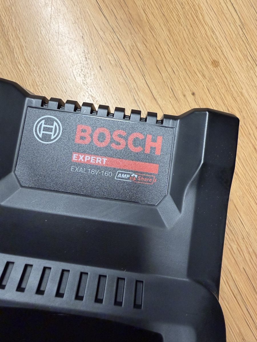 Bosch Caricatori & Batterie: Bosch Ladegerät EXAL 18V-160 – Nuovo (secondo la descrizione) da Grosswangen venduto da winkelfeld 2
