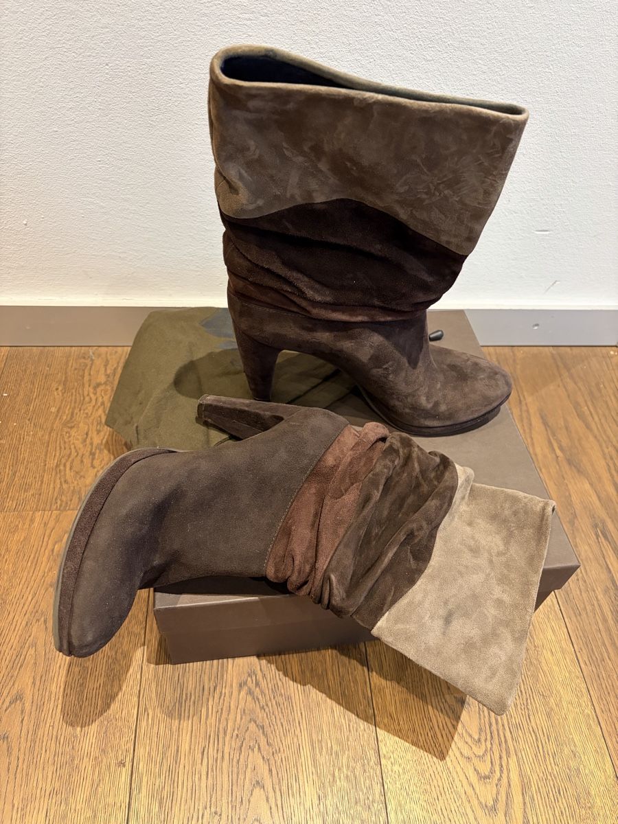 Navyboot Scarpe da donna: Navyboot Wildlederstiefel braun 41 – Usato da Pratteln venduto da Daily88 3