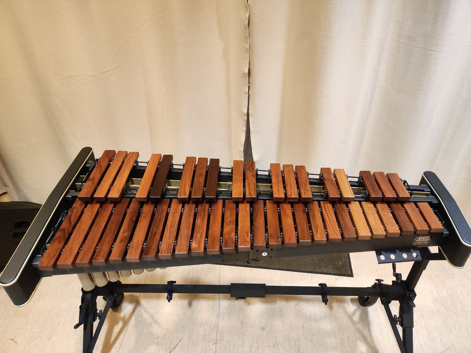 Strumenti musicali: Adams Xylophone Solist - 3.5 Octave – Nuovo (secondo la descrizione) da Meilen venduto da nna_p7w5 3