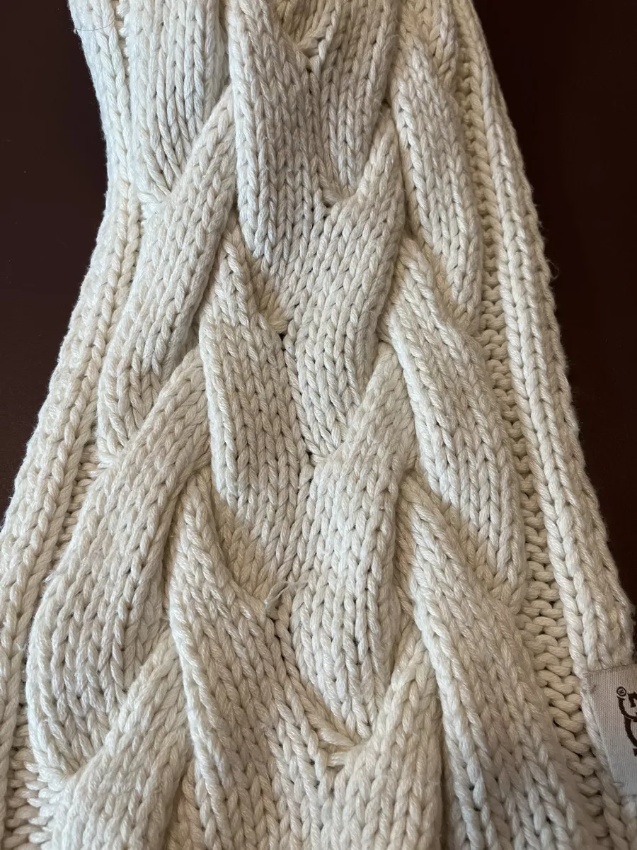 Foulard & Sciarpe: Écharpe Ugg blanche – Usato da St. Prex venduto da Nikolletta 1