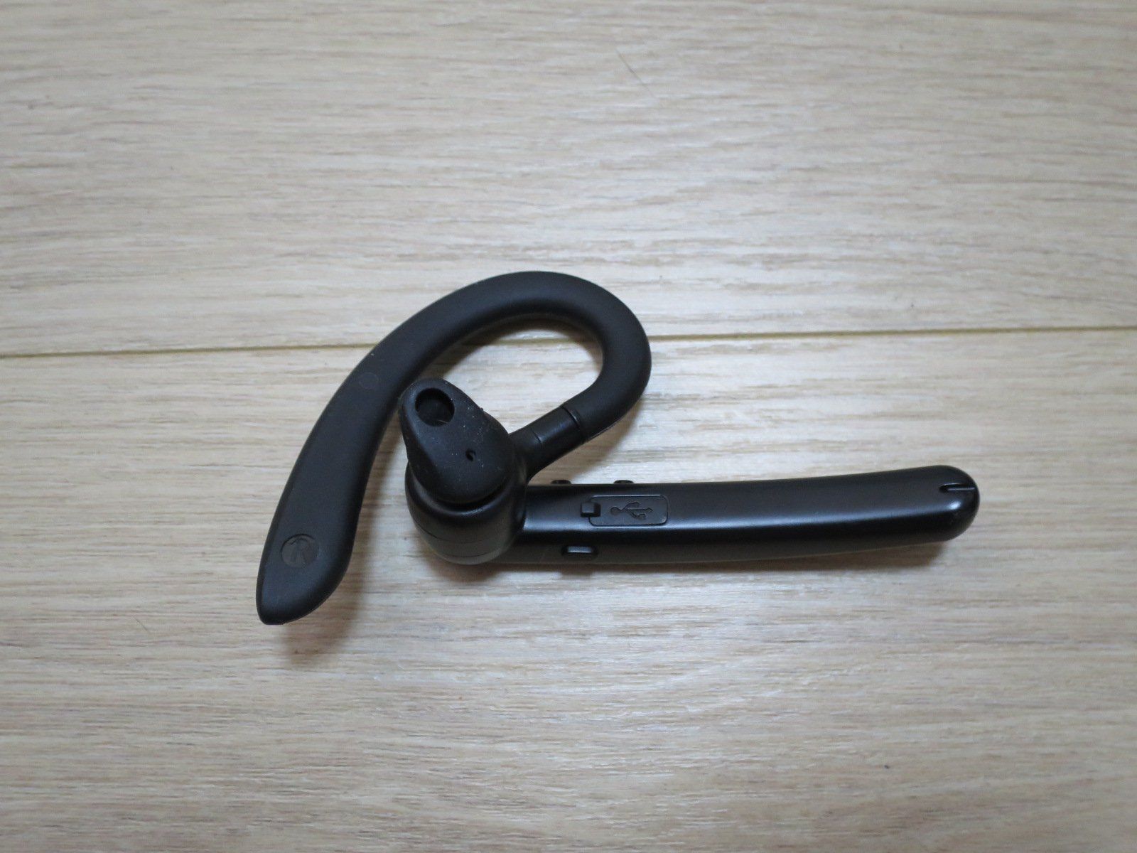 Cuffie: F990 Bluetooth Headset – Usato da Gundetswil venduto da Maegez 1