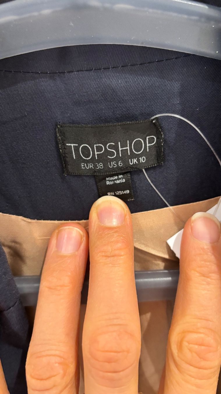 Topshop Giacche: Blazer von Topshop – Usato da Uitikon Waldegg venduto da Thefateofophelia 1