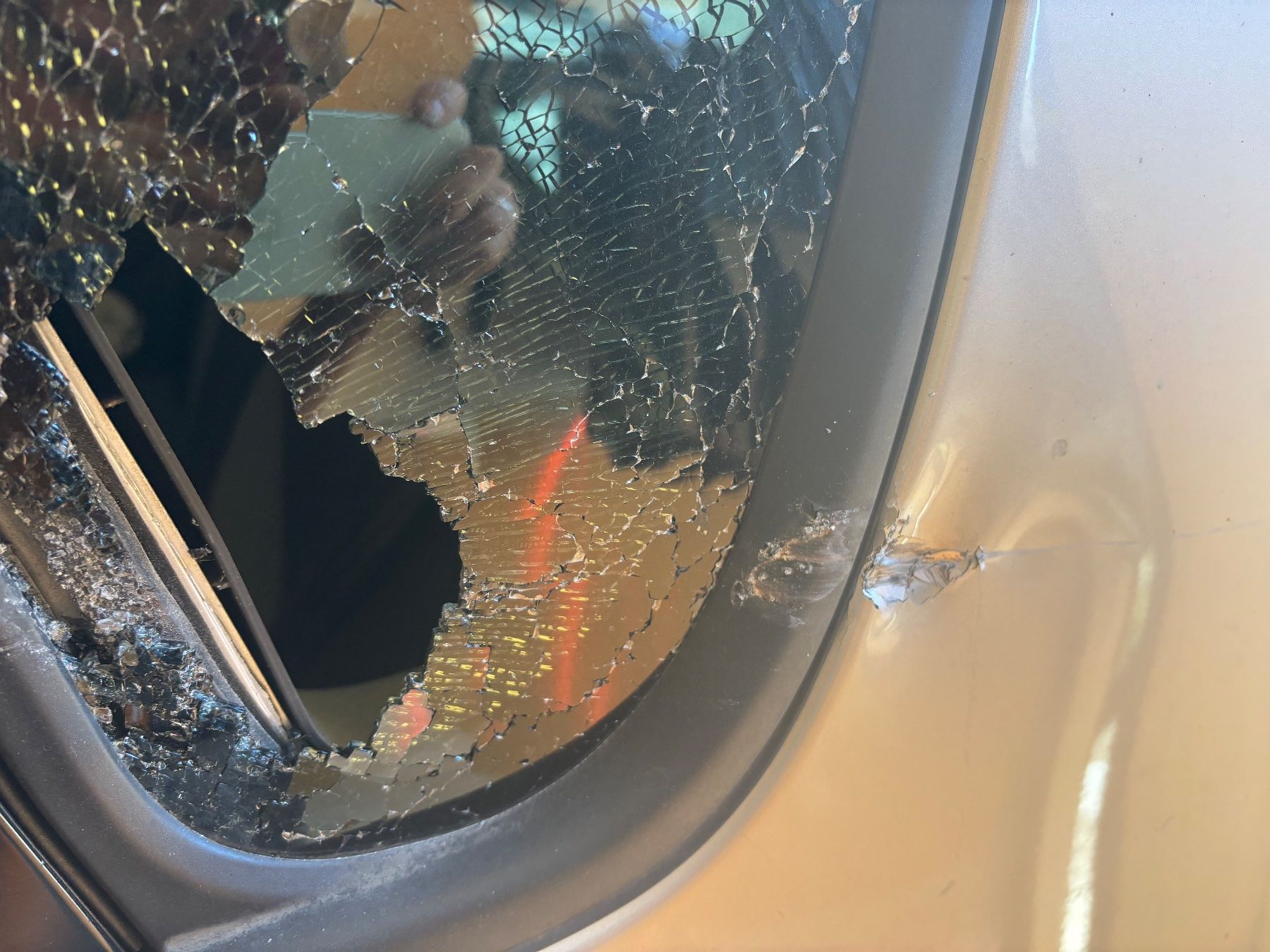 Mitsubishi Automobili: Mitsubishi Colt Diamond defekt – Difettoso da Frauenfeld venduto da Ronja07