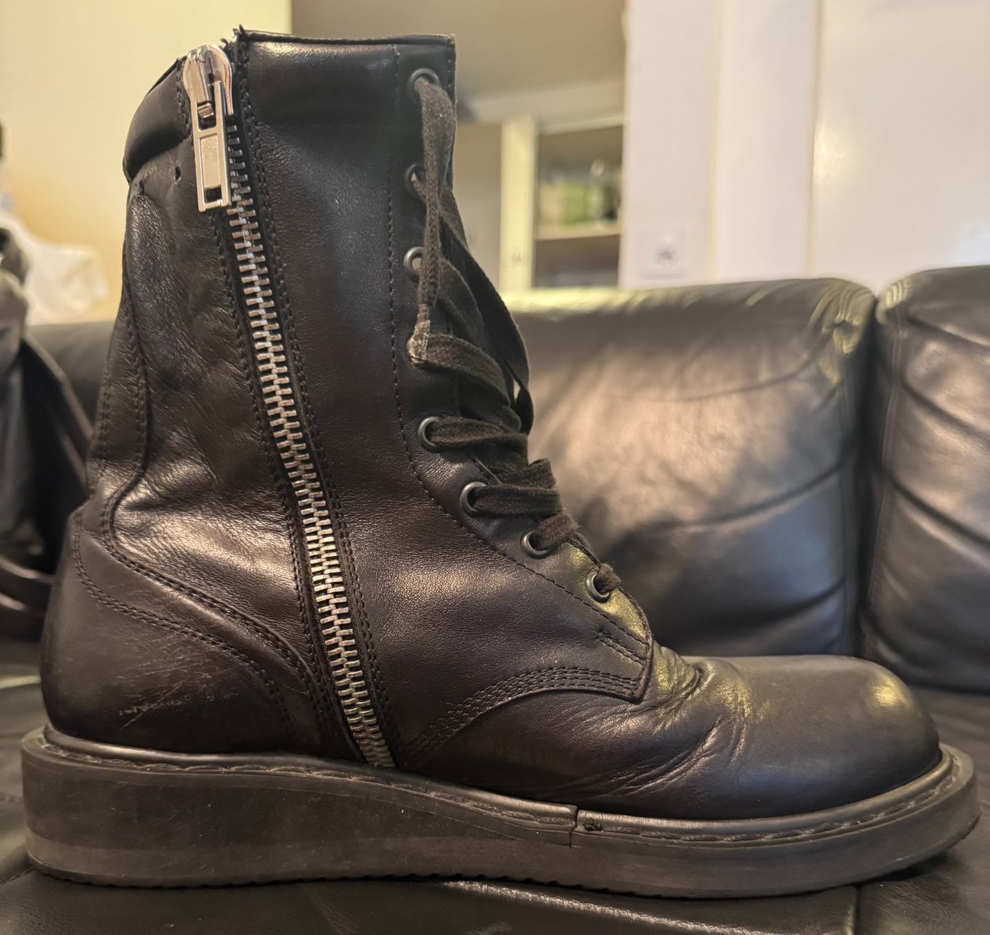 Rick Owens Scarpe da uomo: Rick Owens Anfibio Combat Boots – Usato da Canobbio venduto da kk_dee 2