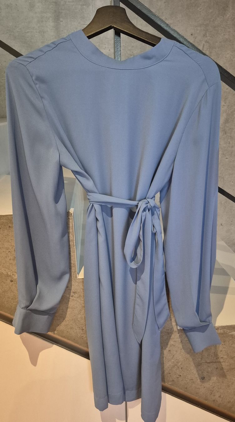 Selected Kleider: Kleid Selected Femme Small – Gebraucht aus Rombach von N_G