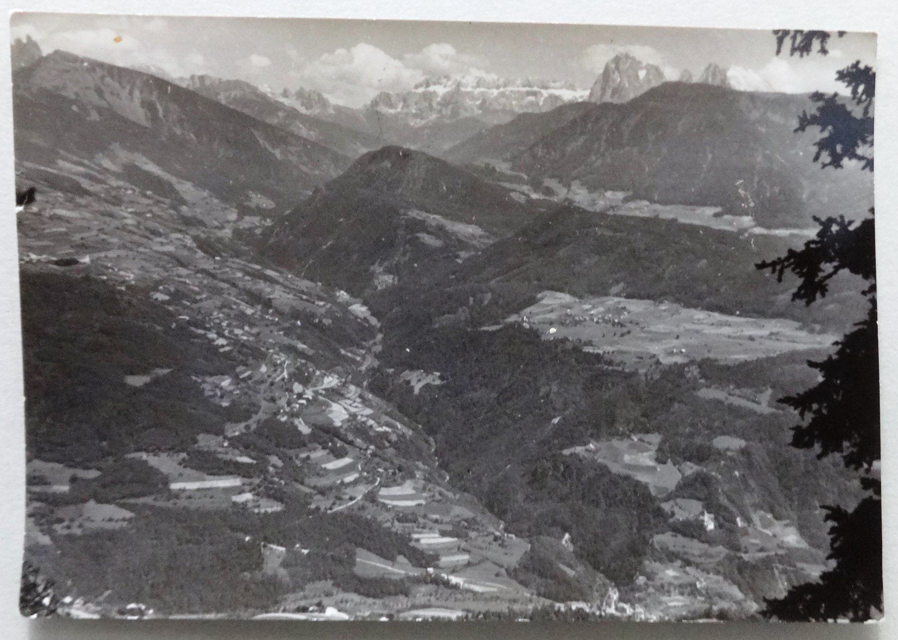 Cartes postales: Blick ins Grödnertal und Dolomiten – D'occasion à Fétigny par Billy2miny