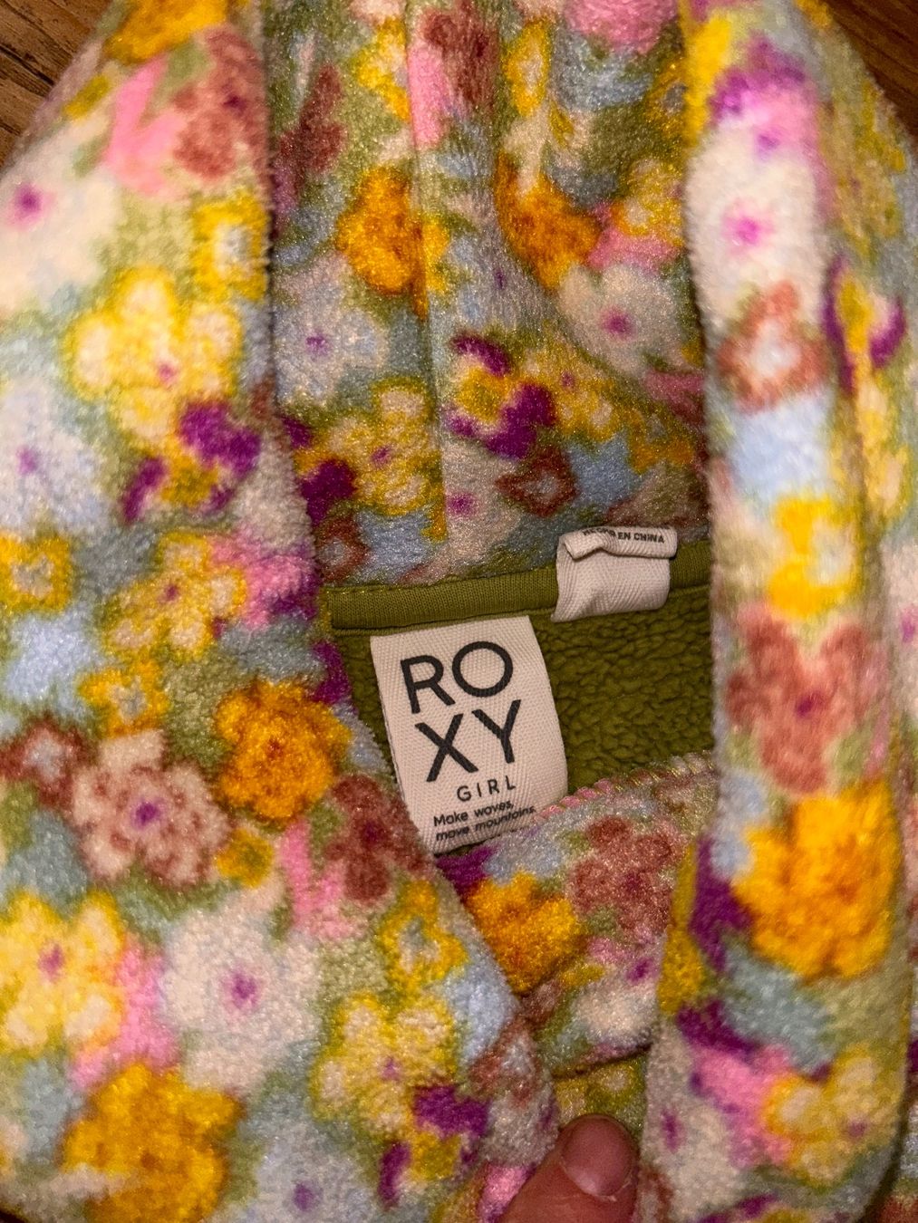 Roxy Pullover & Sweatshirts: Fleecepullover Roxy 110/116 – Gebraucht aus Safenwil von 2hand_aber_wertvoll 1