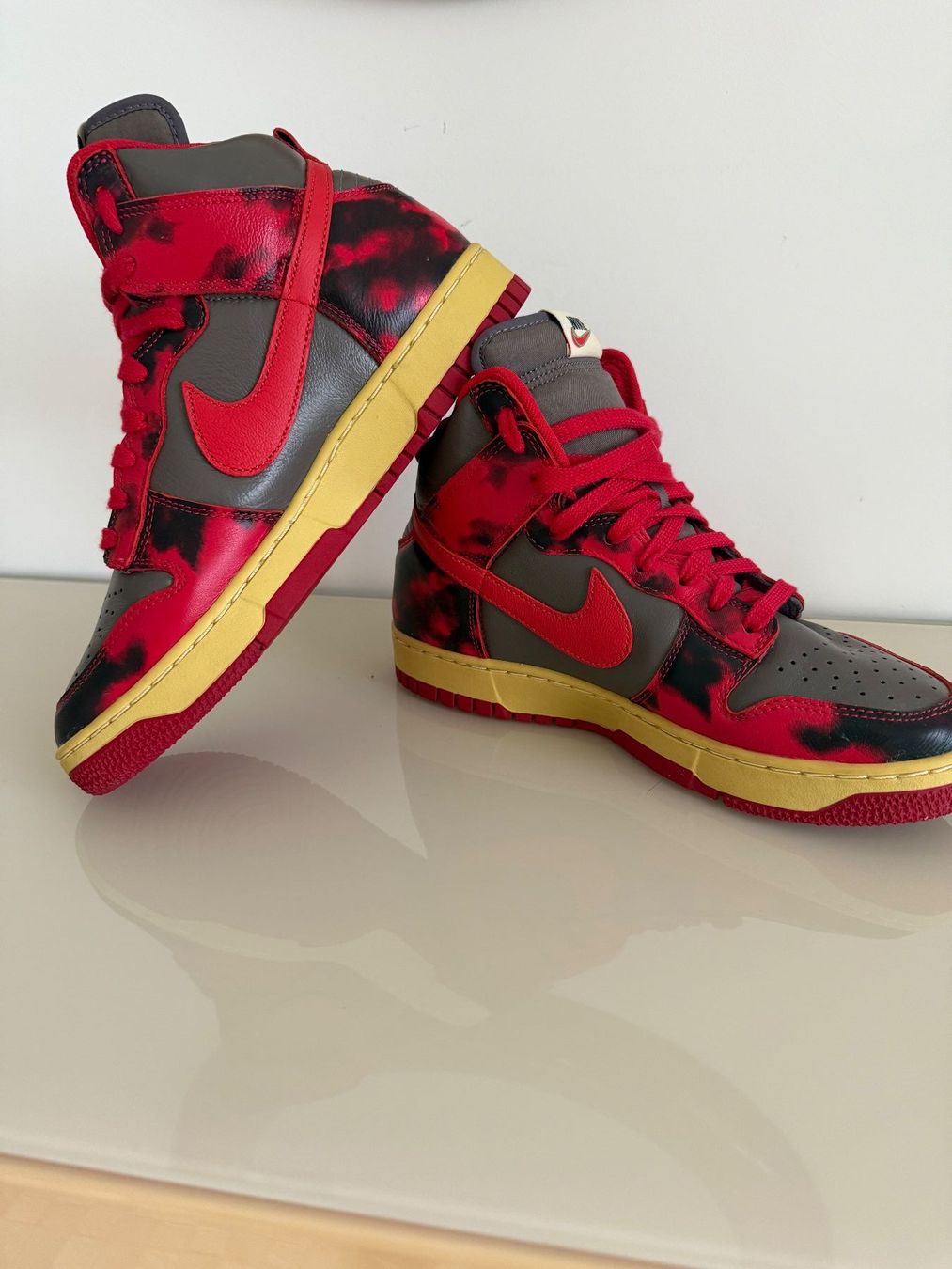 Nike Scarpe da donna: Nike Dunk High Sneaker Special Edition Grösse 41 Damen – Nuovo (secondo la descrizione) da Steg im Tösstal venduto da goldlionfree 2