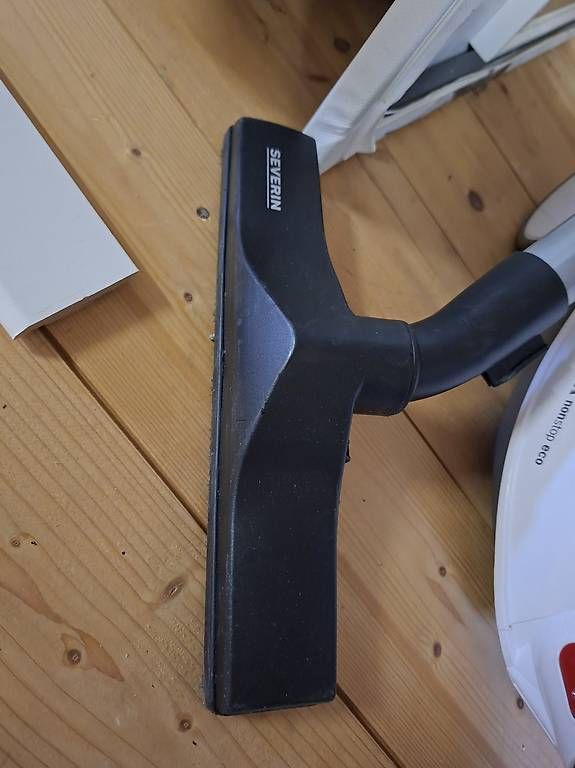 Aspirateurs & Accessoires: Staubsauger – Neuf avec emballage d'origine à Grosswangen par _Ra