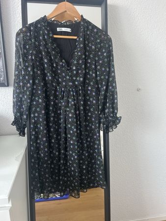 Kleid Zara Gr. S