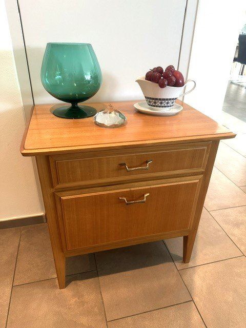 Commodes: +  KoMMödLi  + – D'occasion à Winkel par zeho