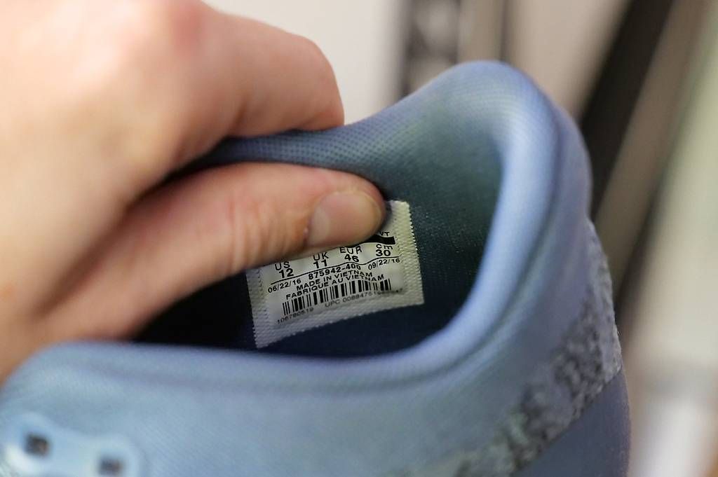 Nike Chaussures hommes: Nike Air Max 1 Flyknit – D'occasion à Arisdorf par G.Friderich 3
