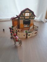 Playmobil ponyhof mit vielen tieren und viel Zubehör