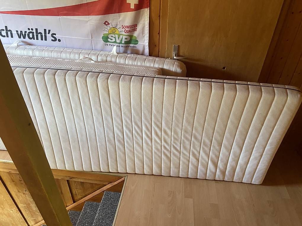 Materassi: Rost + Matratze zu verschenken 1x – Usato da Grub AR venduto da jer_52lc 1