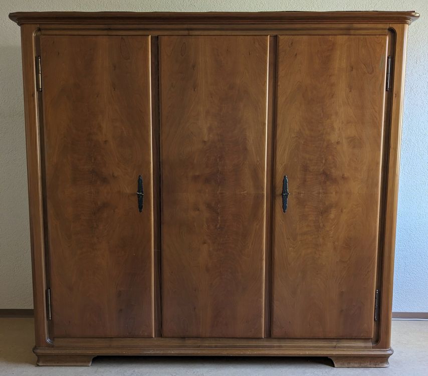 Verwunderlich Kleiderschrank Antik 3 Tuerig Bildbrend4701feed
