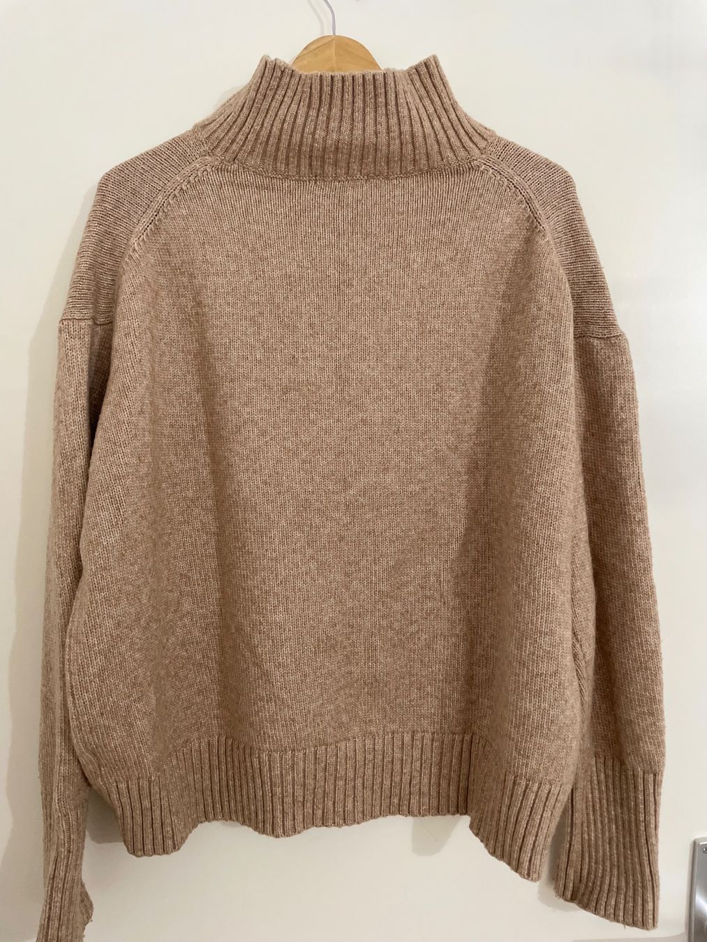 H&M Maglioni & Felpe: Pull d'hiver beige H&M, Taille M – Usato da Vevey venduto da NCHOU 1