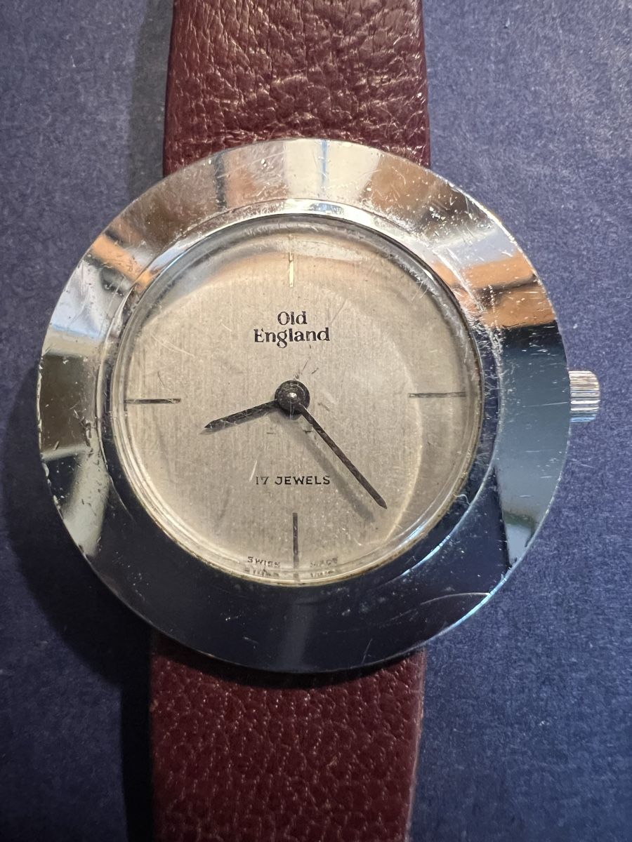 Uhren: Old England Uhr – Gebraucht aus Laufen von groove60