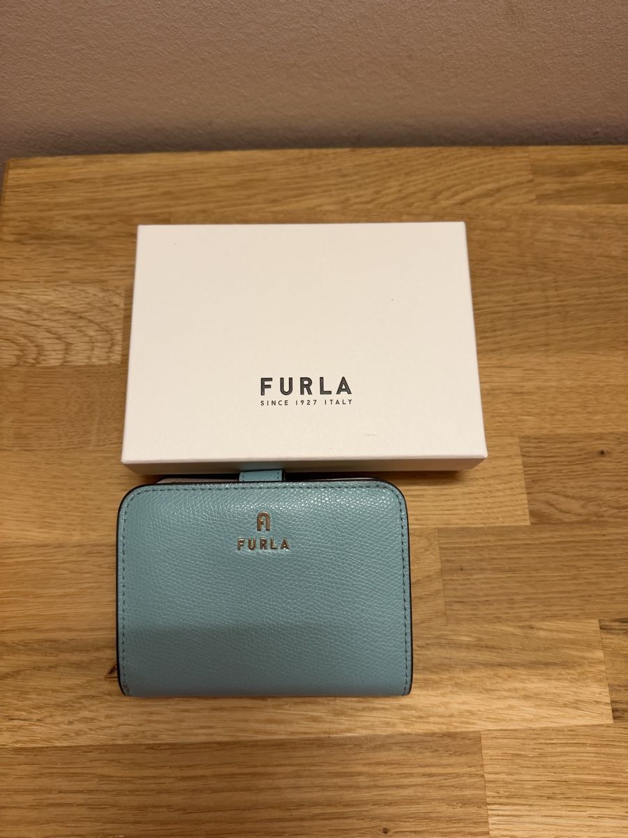 Furla Portamonete: Furla Geldbeutel türkis – Usato da Küssnacht am Rigi venduto da Ginger027