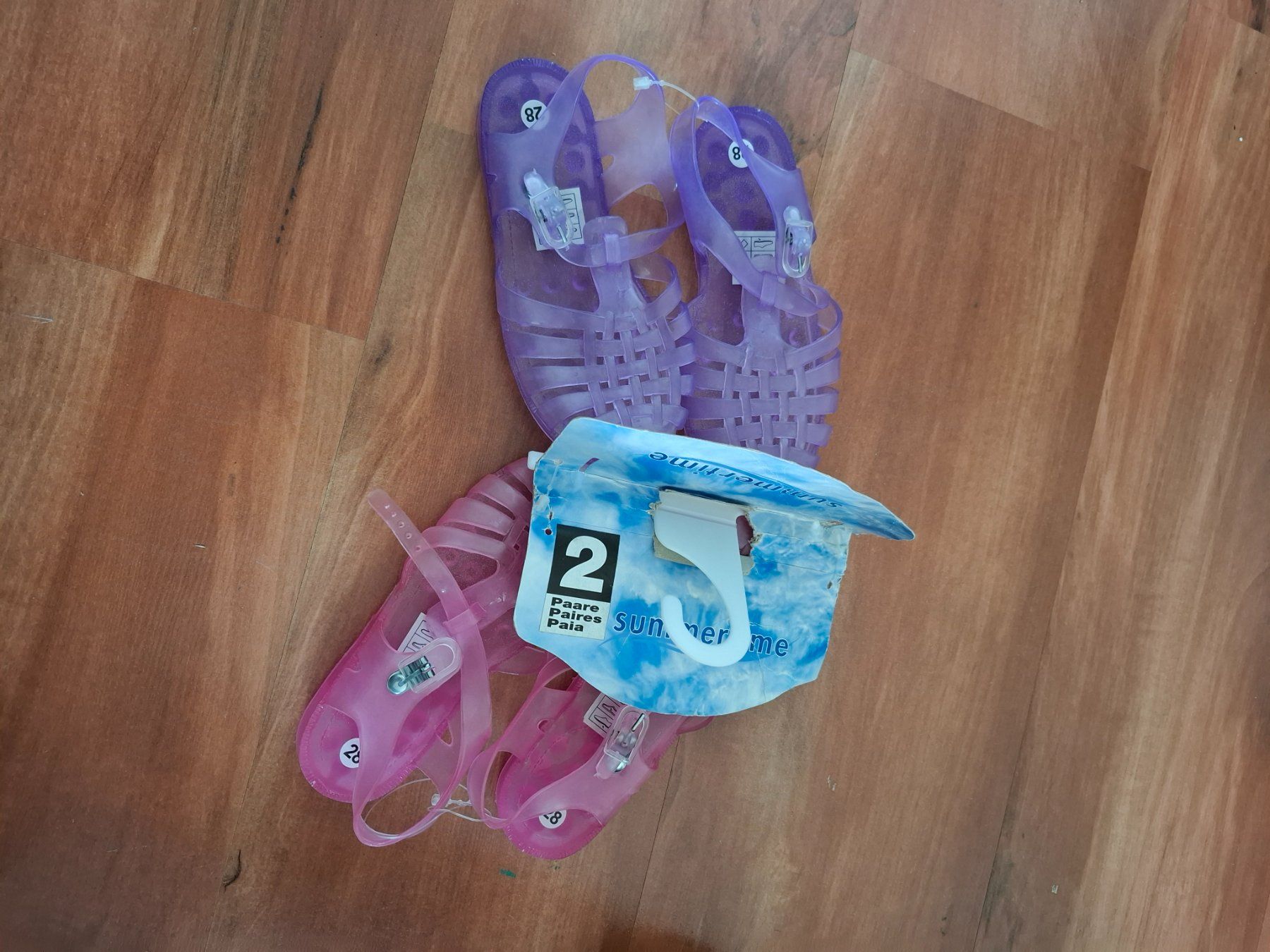 Scarpe per ragazze: 2 Paar Bade-Sandalen Gr. 28 NEU – Nuovo (secondo la descrizione) da Roggwil BE venduto da Konda