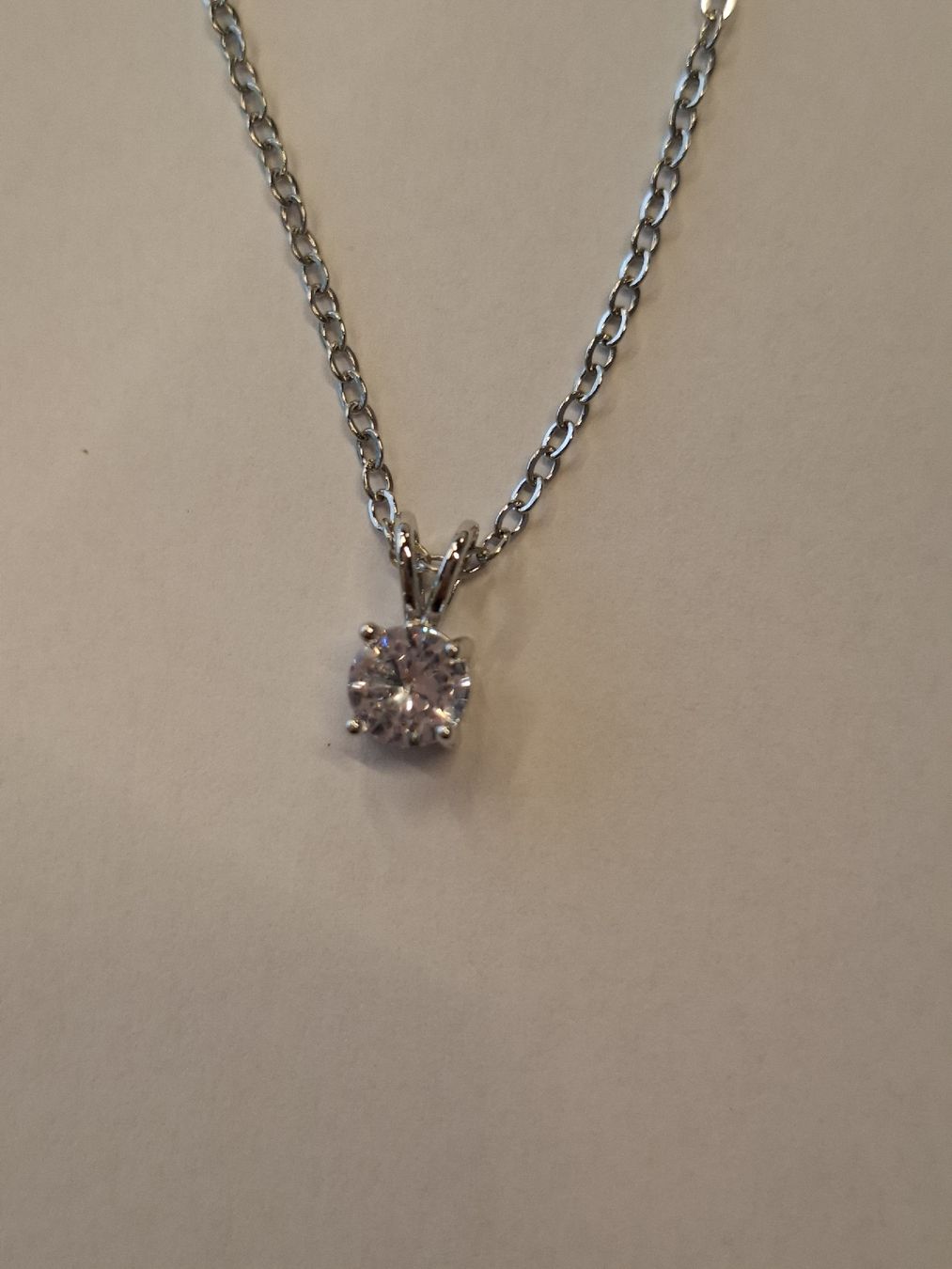 Catenine: Collana color argento e zircone. NUOVO – Nuovo e nell'imballaggio originale da Camorino venduto da ros_cj5f