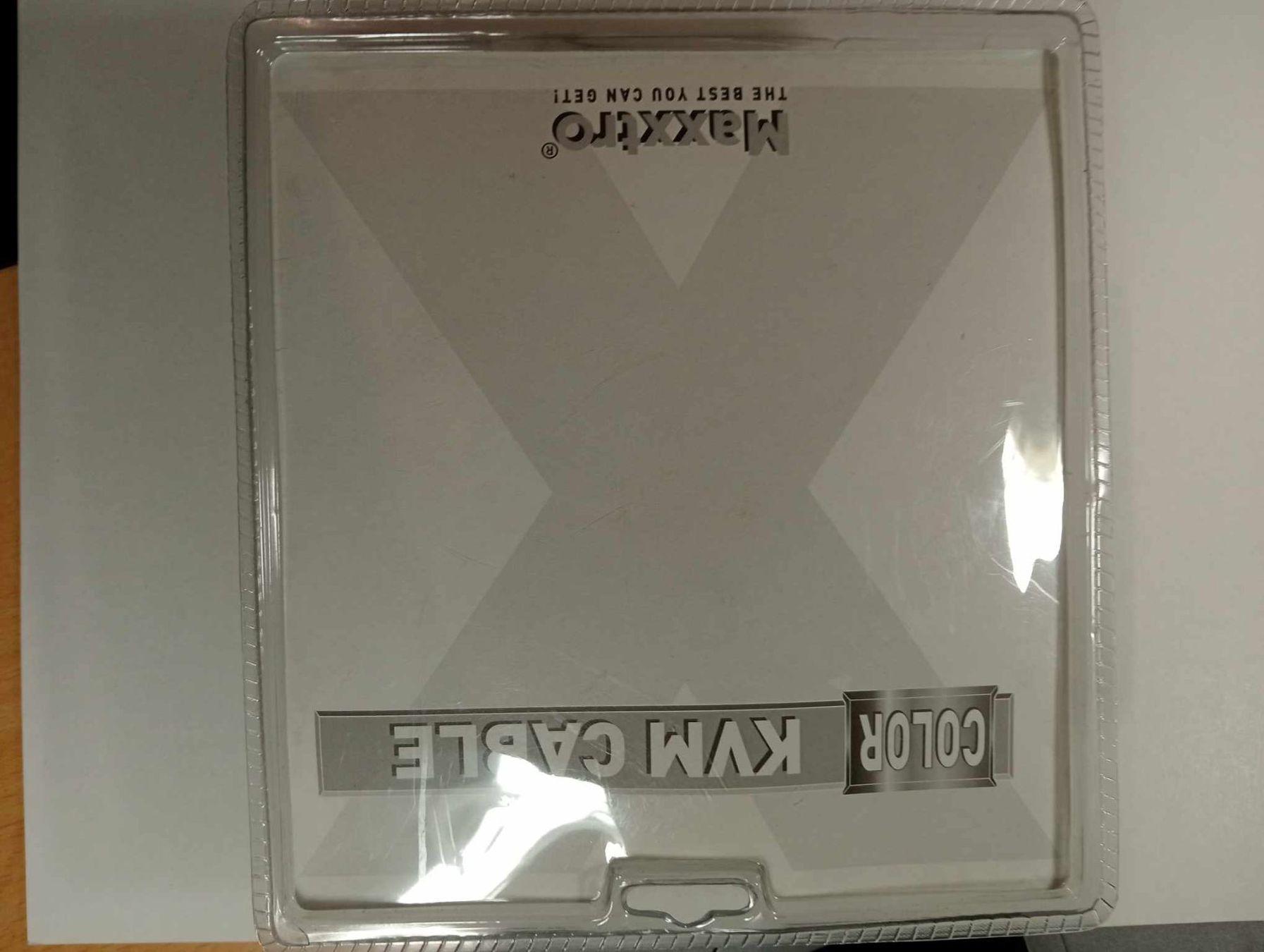 Cavi: Farbige KVM KOMBI KABEL BB-1203-P – Nuovo e nell'imballaggio originale da Zürich venduto da irm_lc5f 1