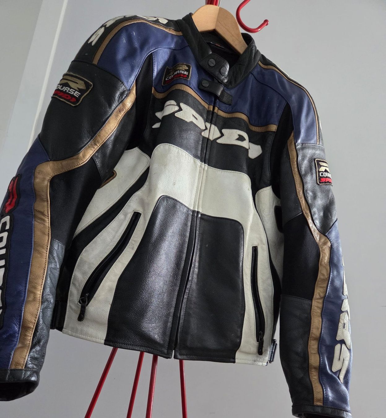 Spidi Vestes: SPIDI veste cuir Taille 50 – D'occasion à Begnins par IlikeHiPhi