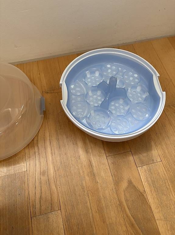 Avent Pasti del neonato: Philips Avent Mikrowellen-Dampfsterilisator – Usato da Biel-Benken BL venduto da AngiSchaefer 1