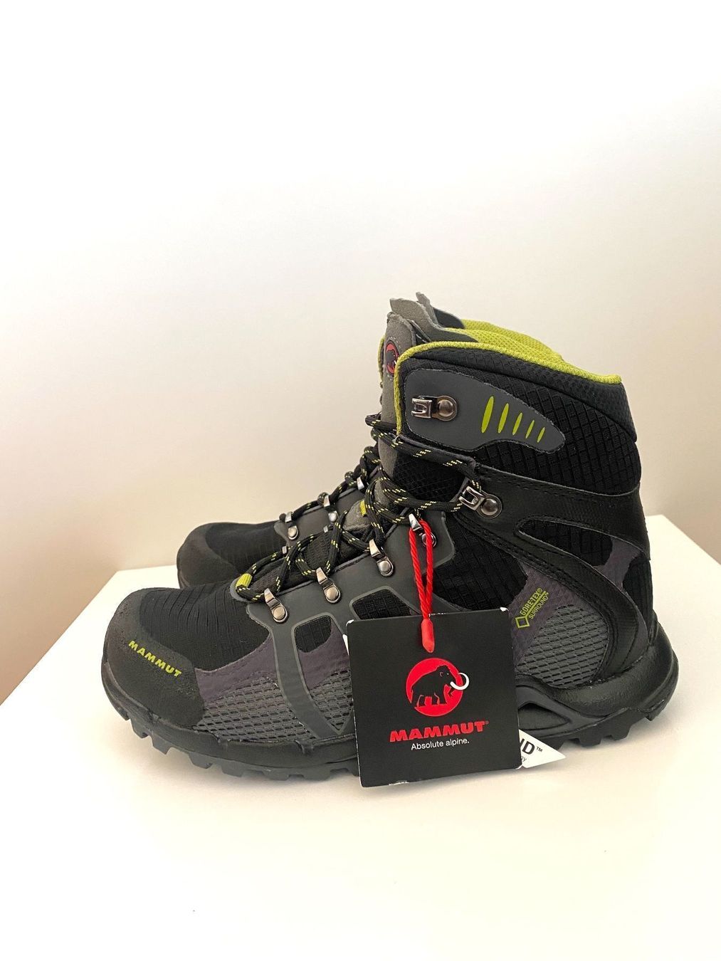 Mammut Chaussures garçon: Mammut Comfort Wanderschuhe gr 37 – Neuf (Voir description) à Zürich par Altruisti 2
