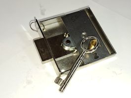 1 Möbel Schloss HEUSSER mit Schlüssel, DM5cm (LOT560#MBS3)