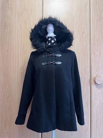 Manteau court à capuche