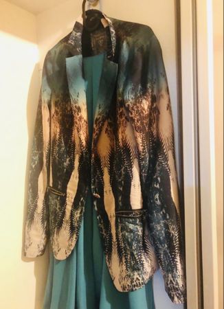Guess Blazer with graphic print and zipper pockets Size M