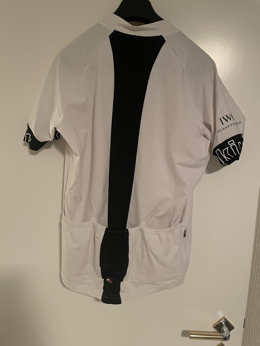 Leibchen & Hosen: Radtrikot IWC XL – Gebraucht aus Uster von chlini1983 1